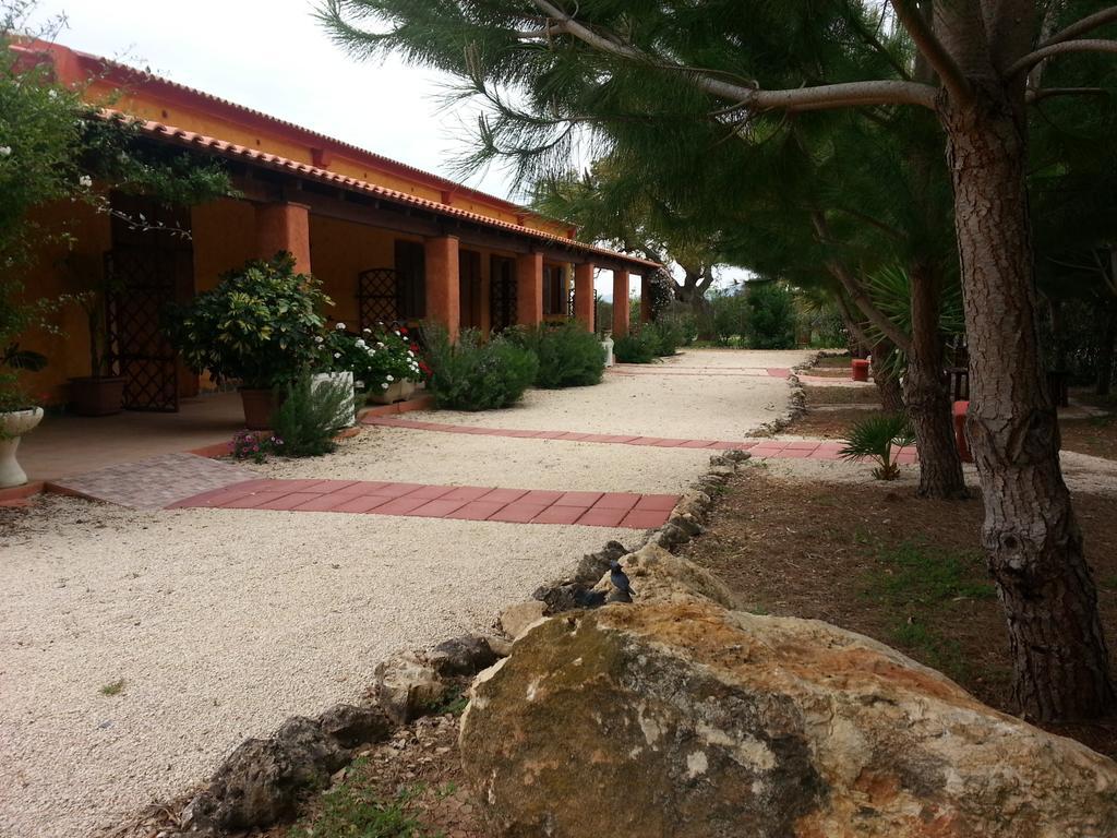 Agriturismo La Barca In Secca Olmedo Exterior foto