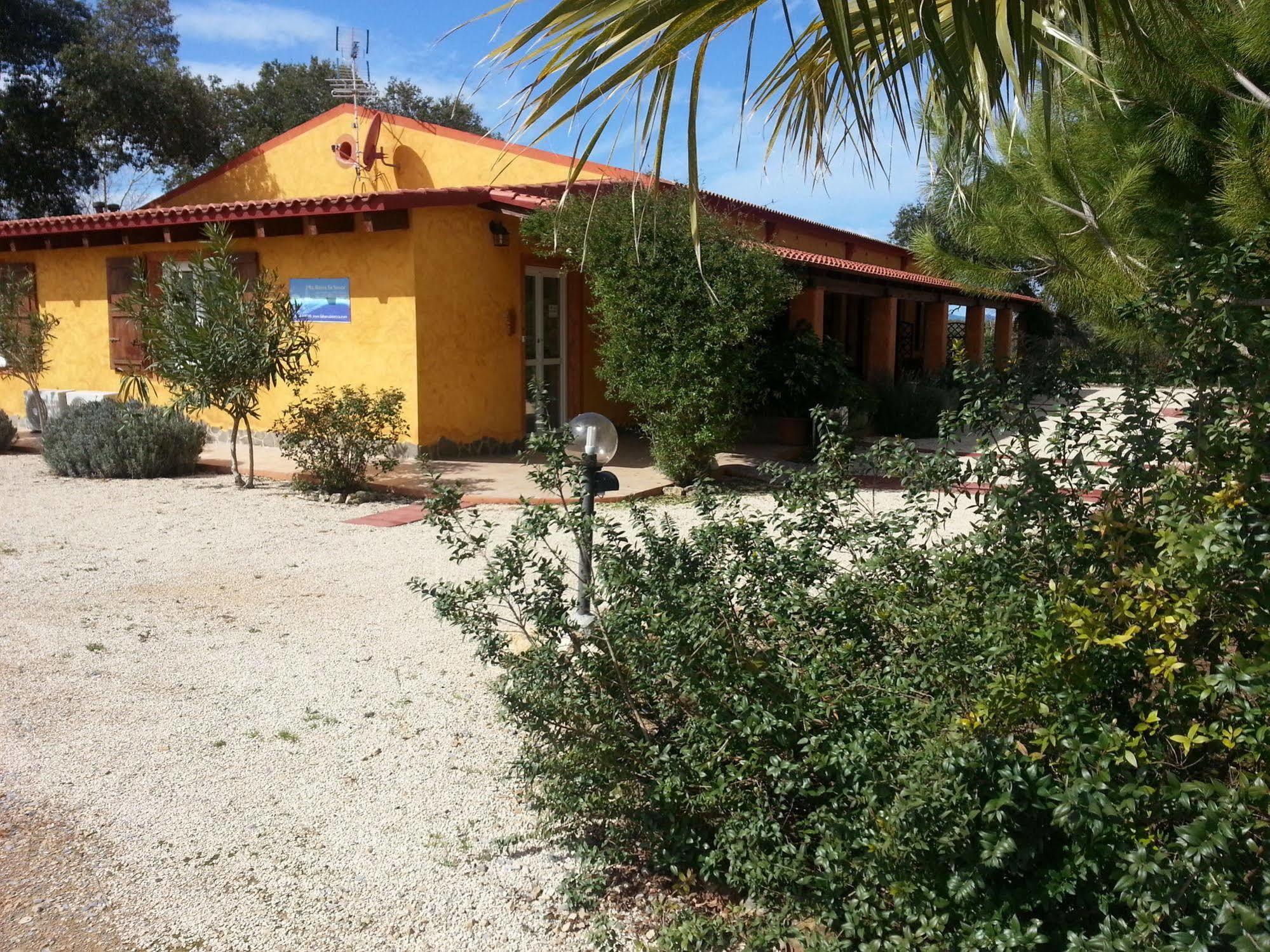 Agriturismo La Barca In Secca Olmedo Exterior foto